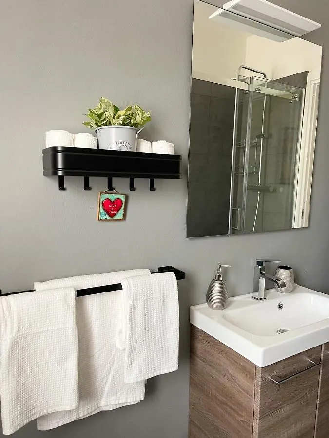 Apartment Appartamento Orizzonte Viareggio Italy